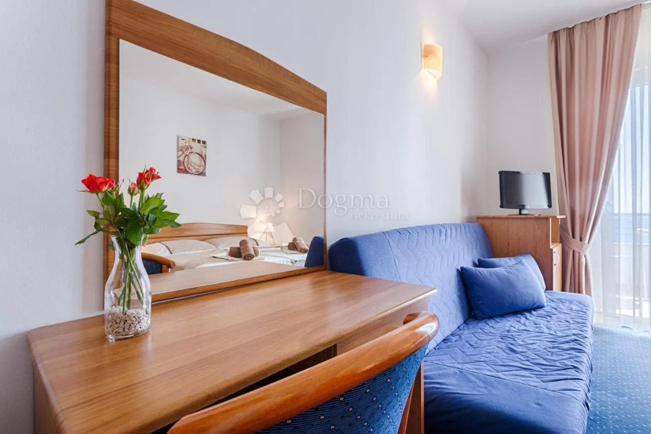 prekrasan obiteljski hotel sa restoranom, 80m do mora! - slika 18