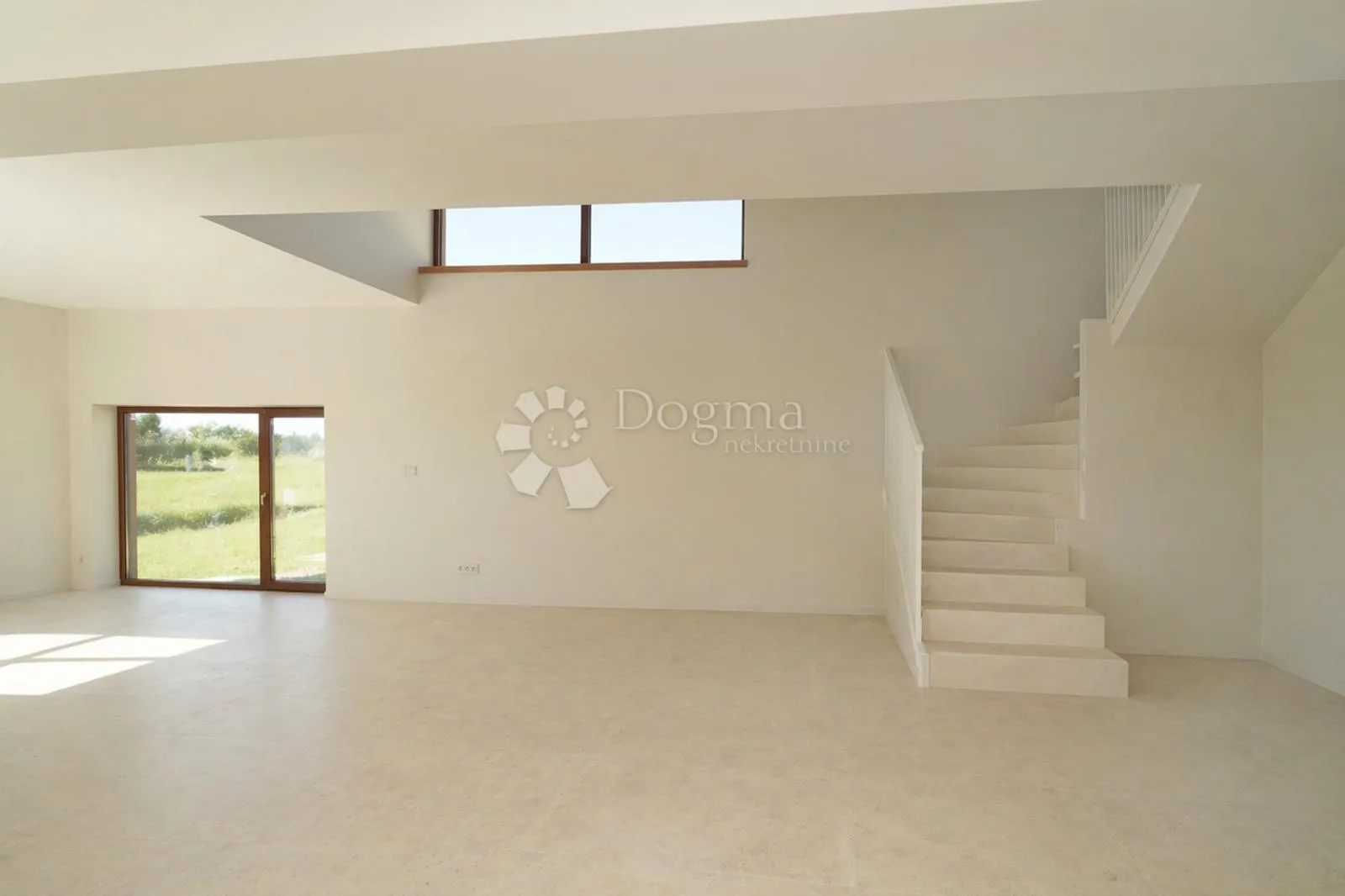 poreč (okolica) - luksuzna vila s otvorenim pogledom na more - slika 4