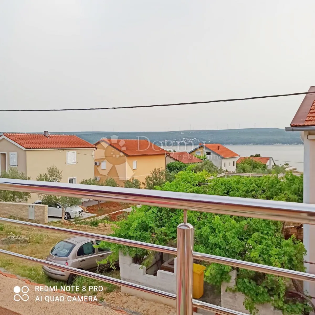 prodaja kuće 80m od mora, 6 apartmana - slika 28