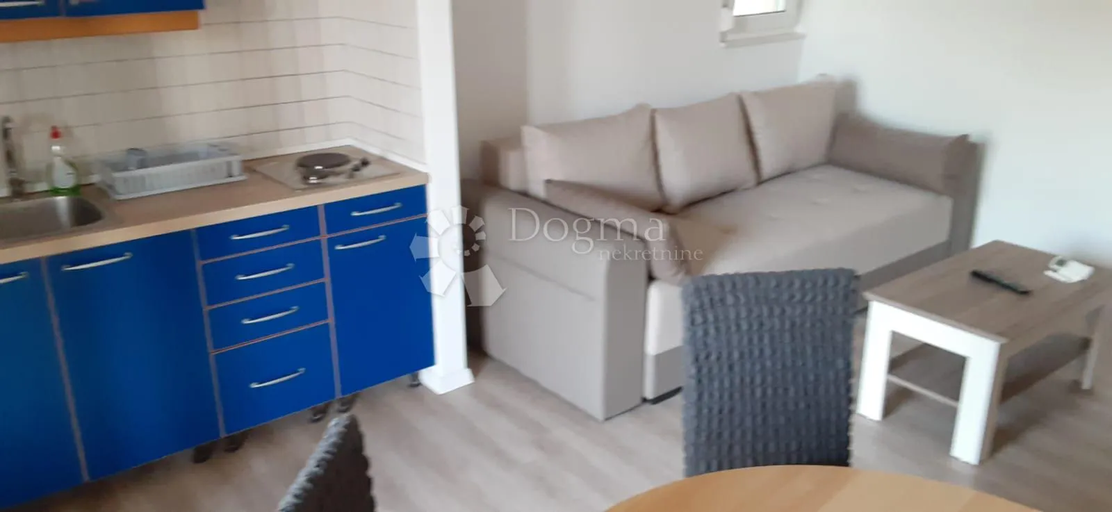 odlična prilika za iznajmljivanje i miran život!!! - slika 11