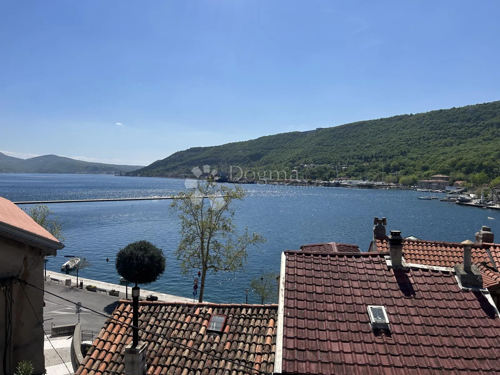gospodska kuća u bakru - slika 2
