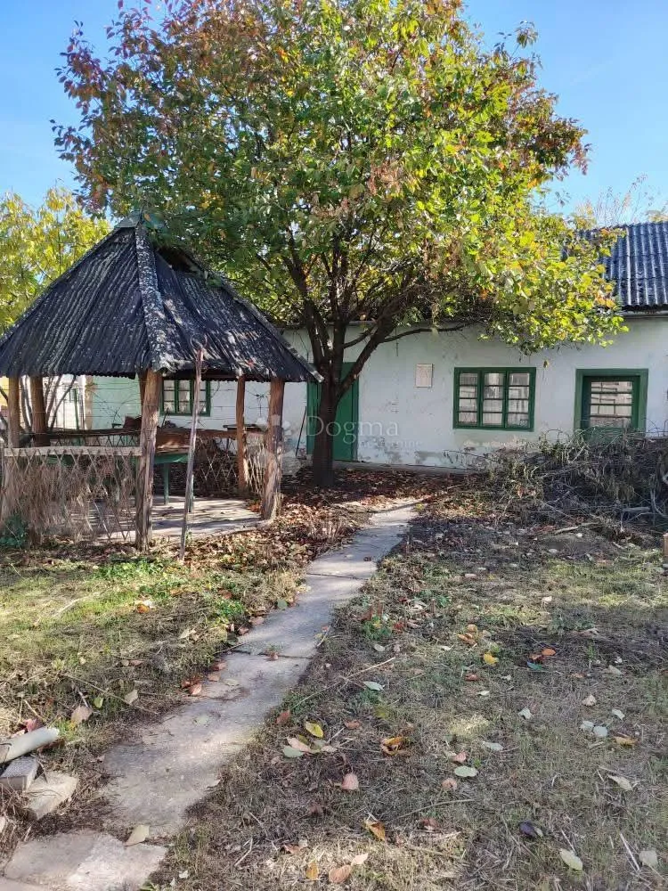 izvrsna prilika! kuća s dvorištem i pomoćnim objektima u kneževim vinogradima - slika 10