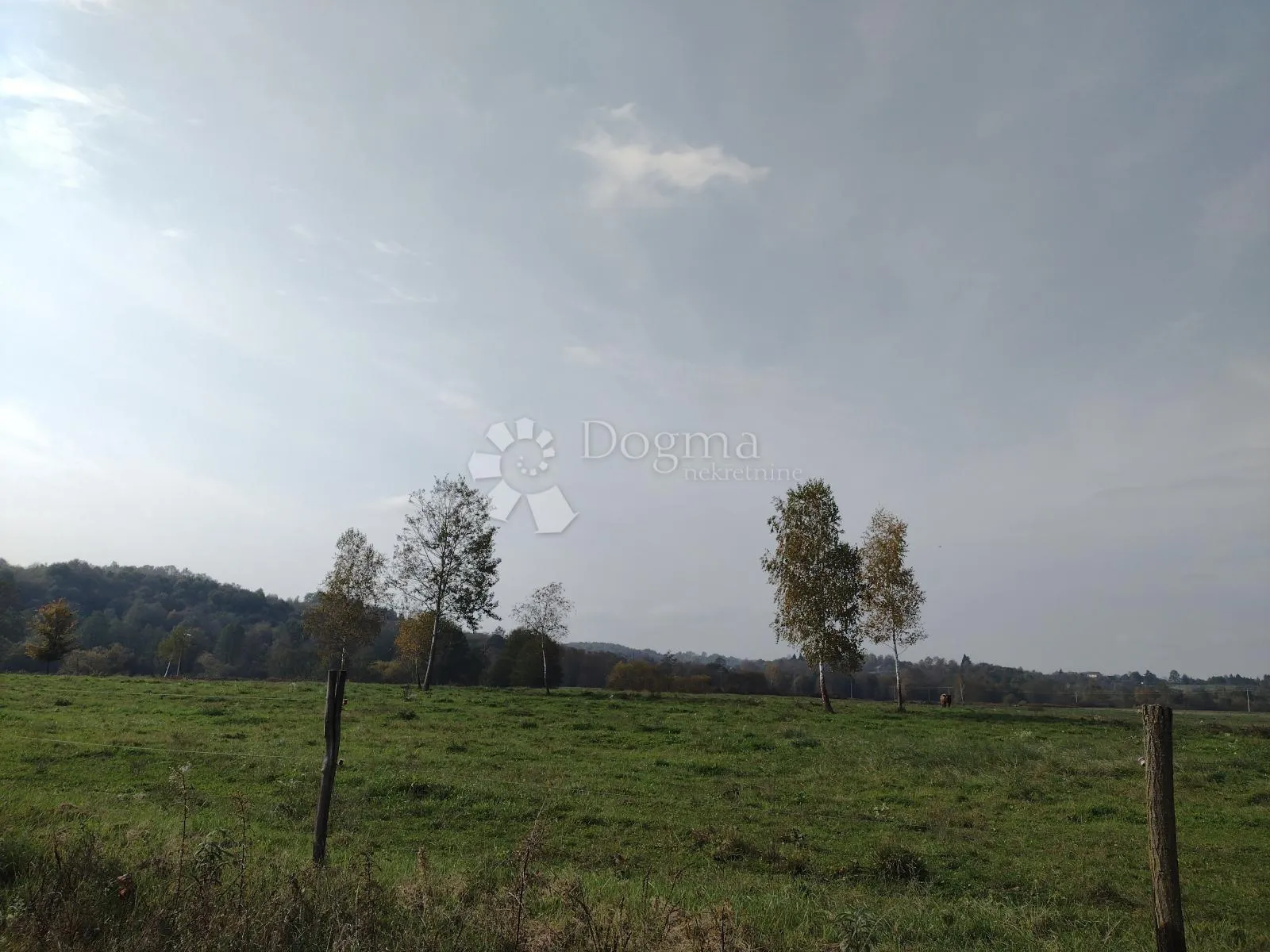 divan pogled, novouređeno i namješteno - slika 14
