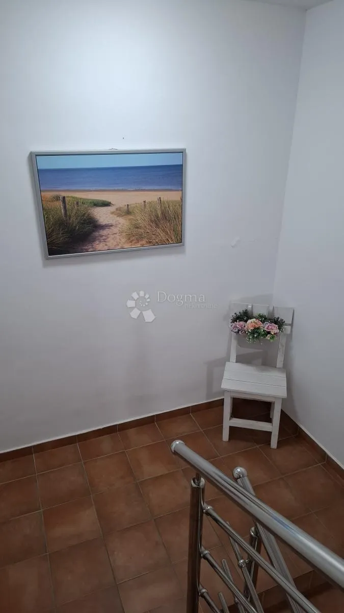 malinska apartman sa velikom okućnicom - slika 4