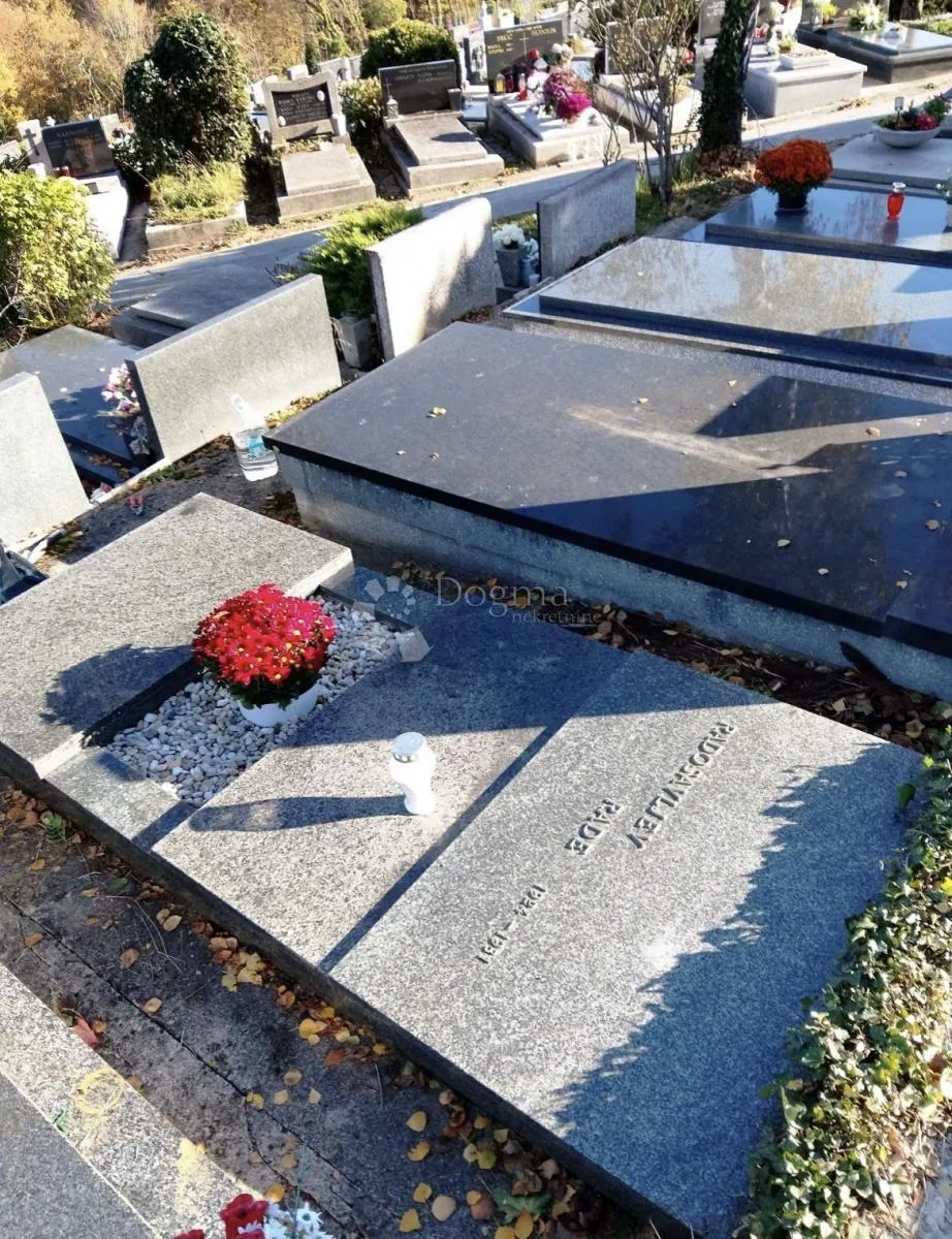 grobno mjesto na groblju u maču - 2 grobna mjesta dostupna - slika 33