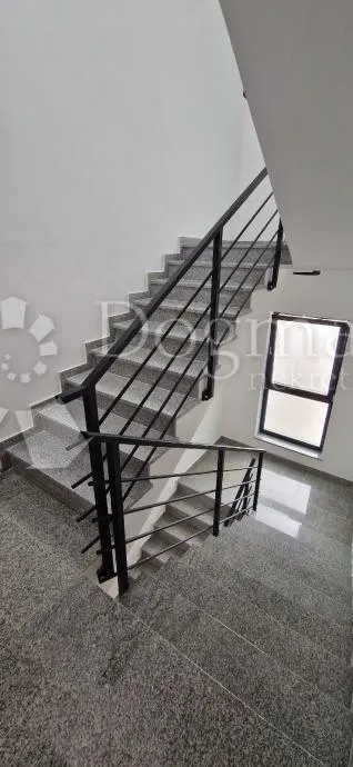 prekrasan apartman sa panoramskim pogledom - slika 10