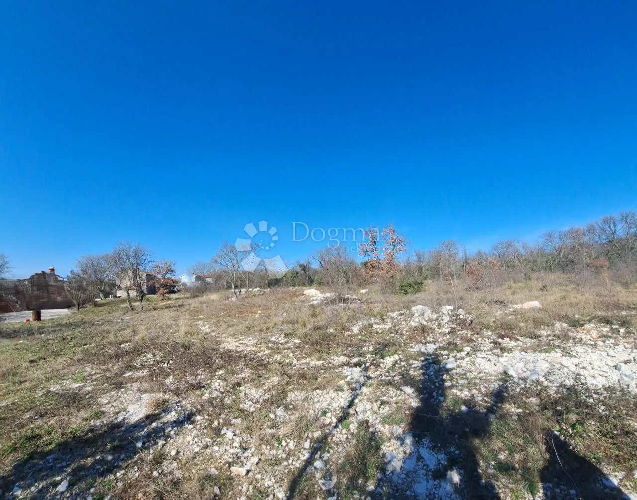 samo kod nas! građevinsko zemljište 2 km od mora, okolica labina - slika 6