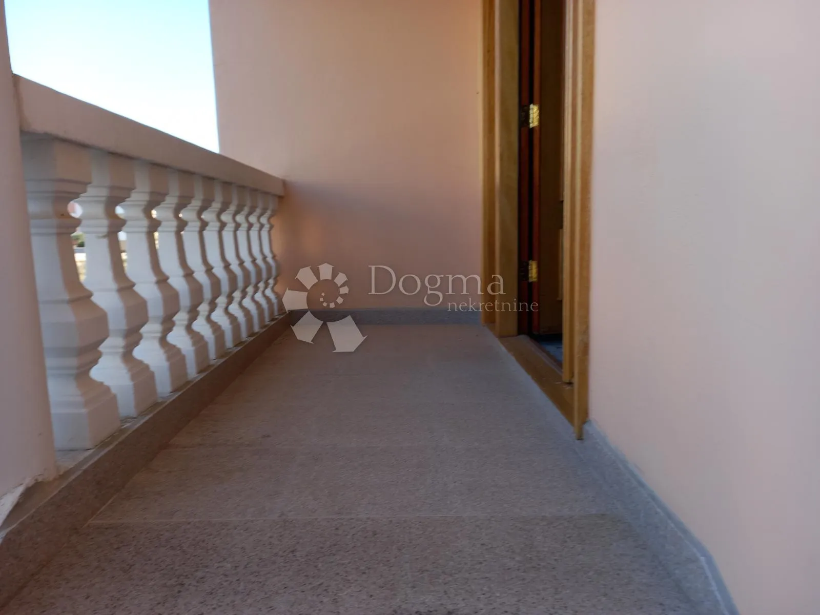 vodice - kuća 800 m2 odlična prilika - slika 21