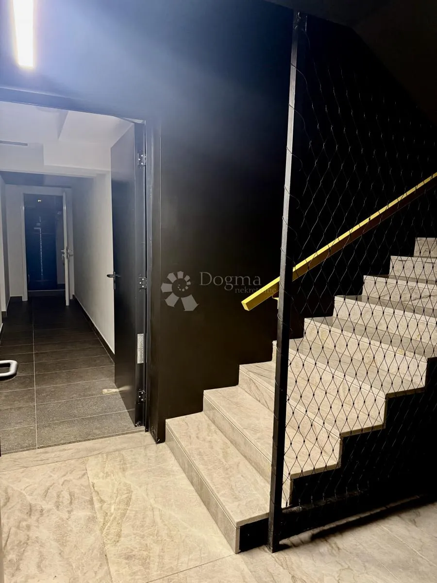 zagreb, centar, luksuzan stan 97 m2 s privatnim liftom - slika 19