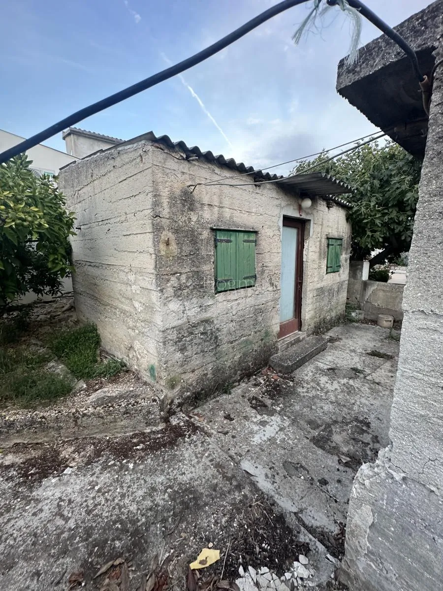 rijetkost! građevinsko zemljište s tri objetka u samom srcu jezera, - slika 6