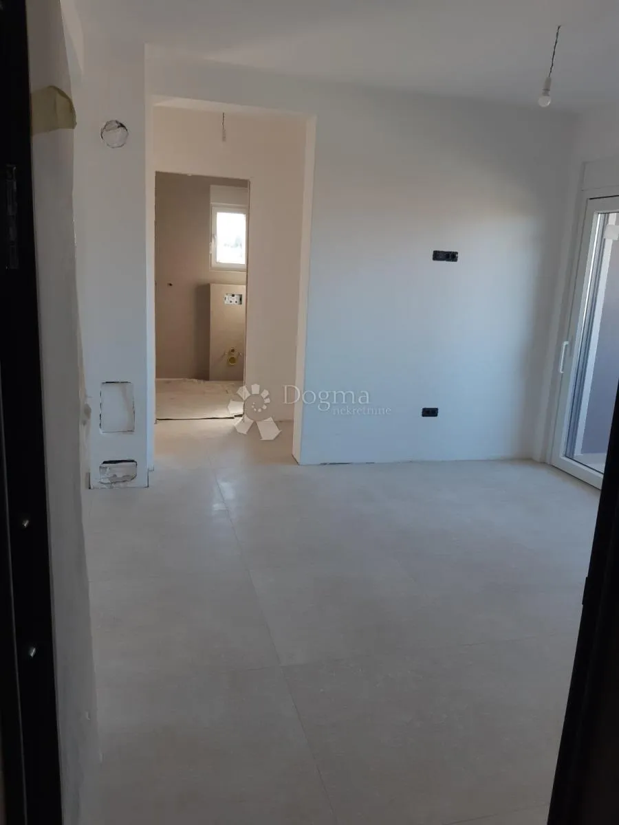biograd na moru – stan sj1 na 1. katu s dvije spavaće sobe - slika 2