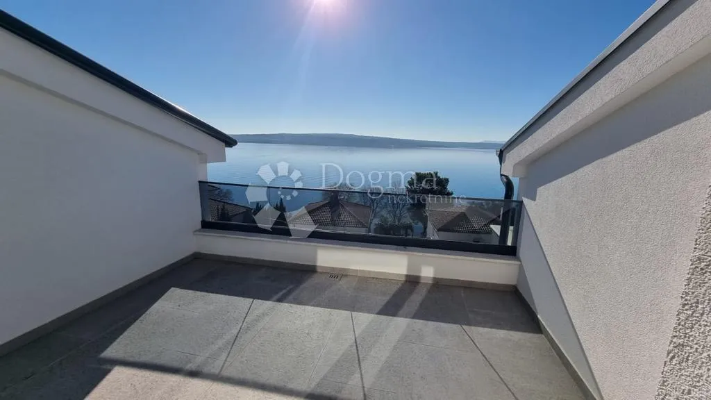 luksuzna novogradnja crikvenica 30m od mora - slika 37