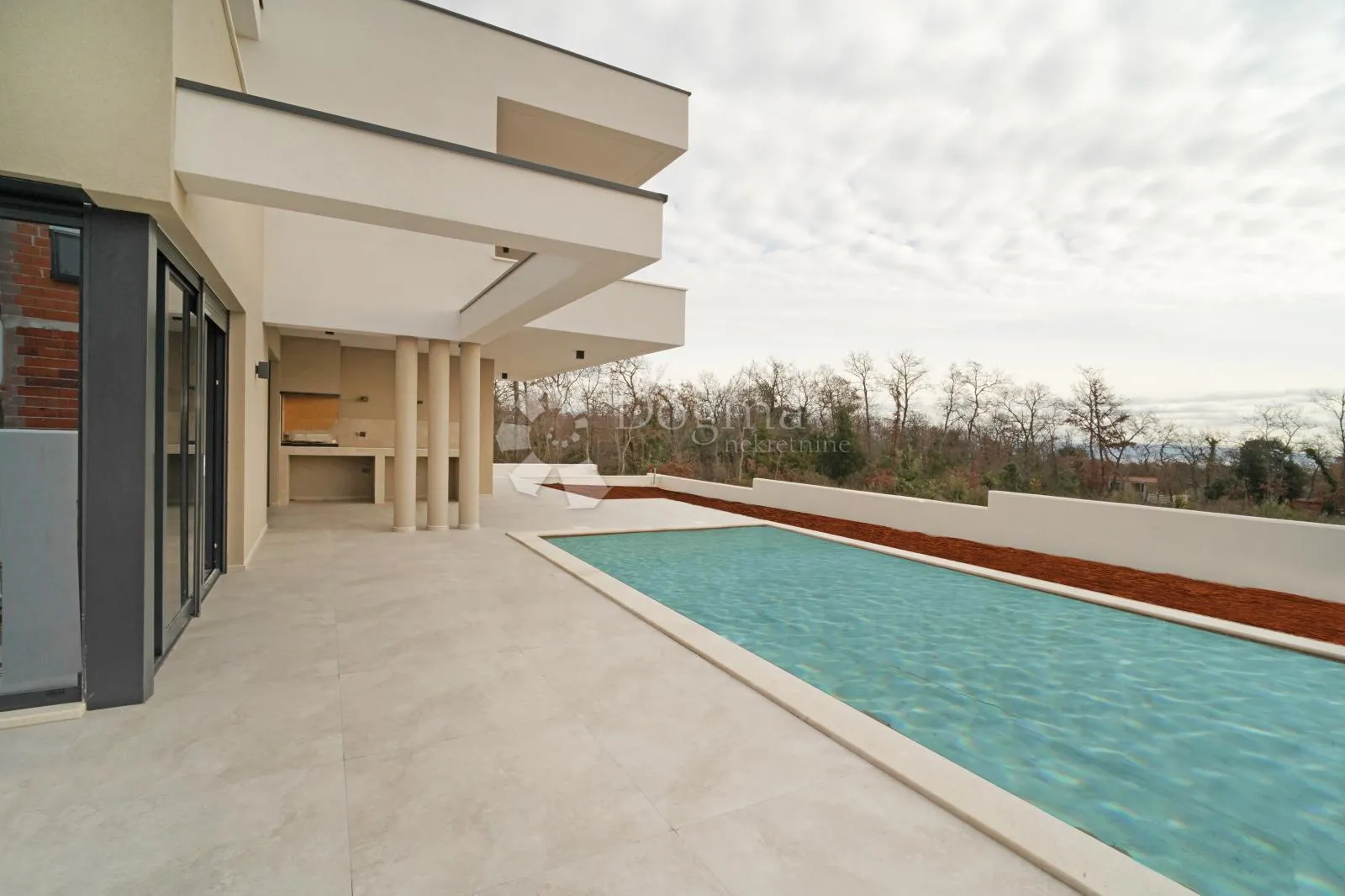 luksuzna villa s pogledom na more - slika 7