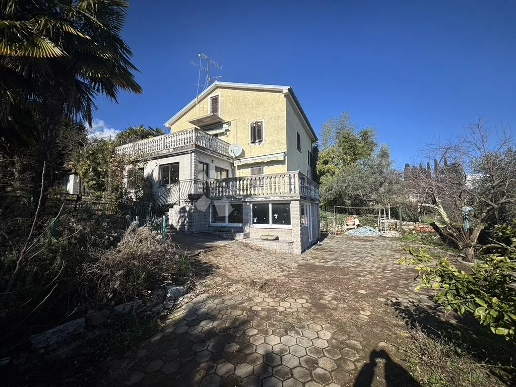 ika, kuća s 1900 m2 okućnice - slika 2