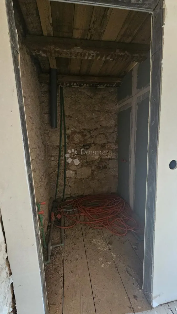 samostojeća kuća u visokoj rou- bazi kraljevica, križišće - slika 9