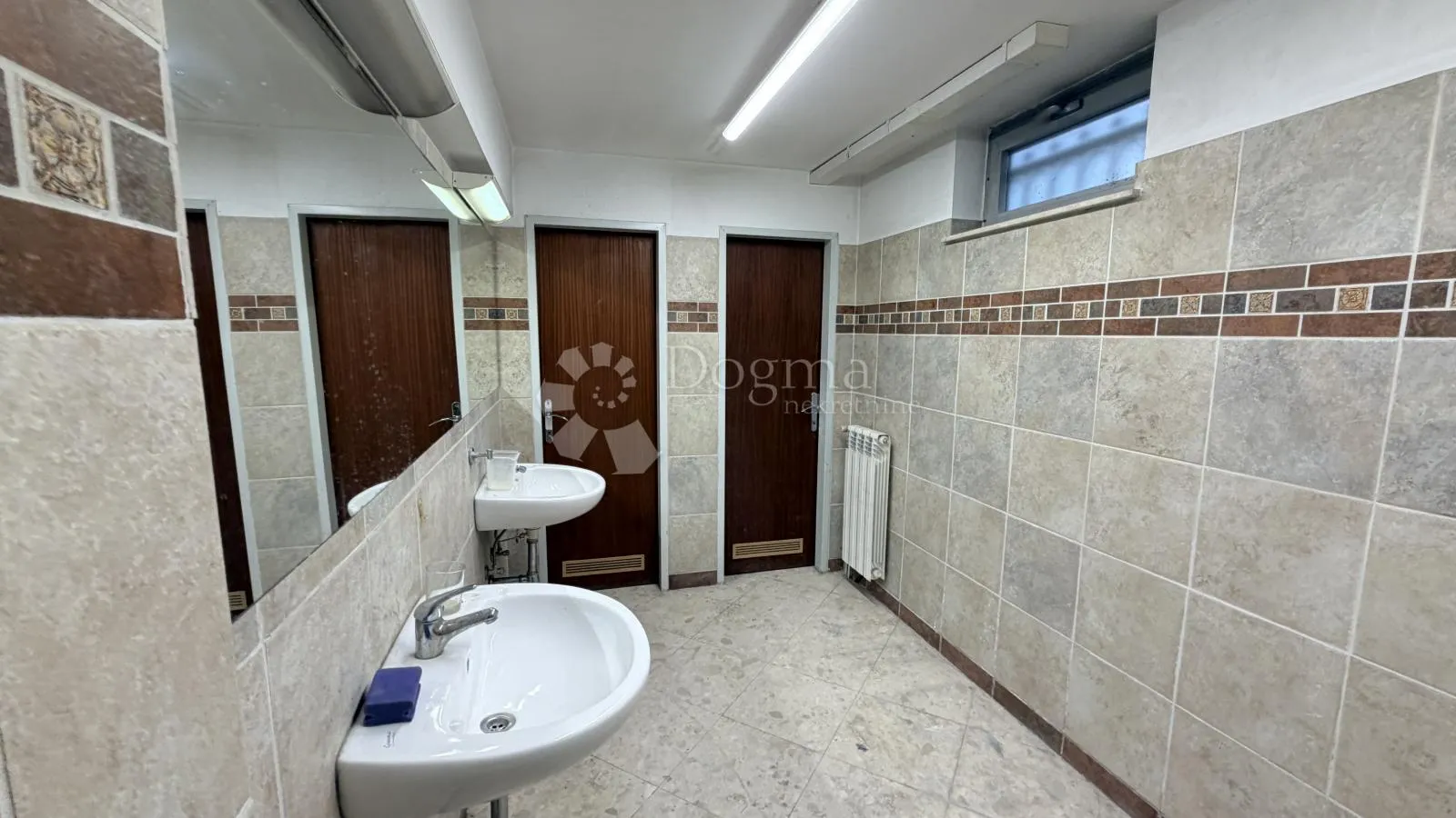 najam poslovnog prostora 350m2, kvaternikov trg - slika 15