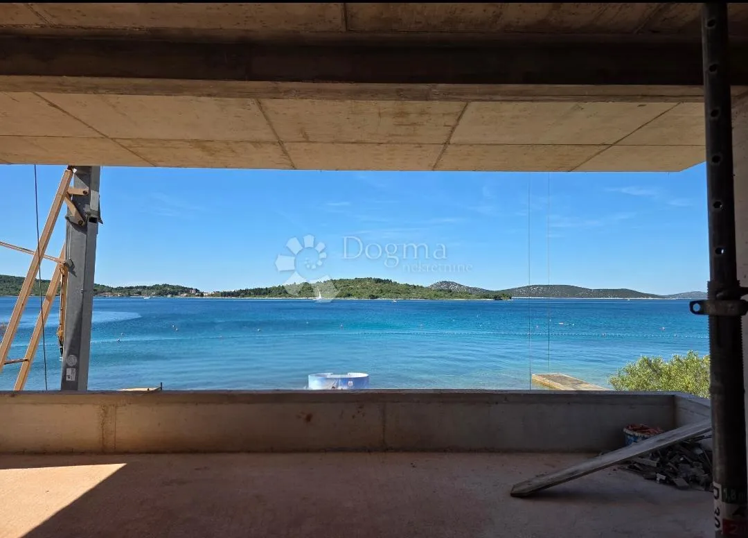 vodice/srima-spektakularna lokacija i pogled - slika 6