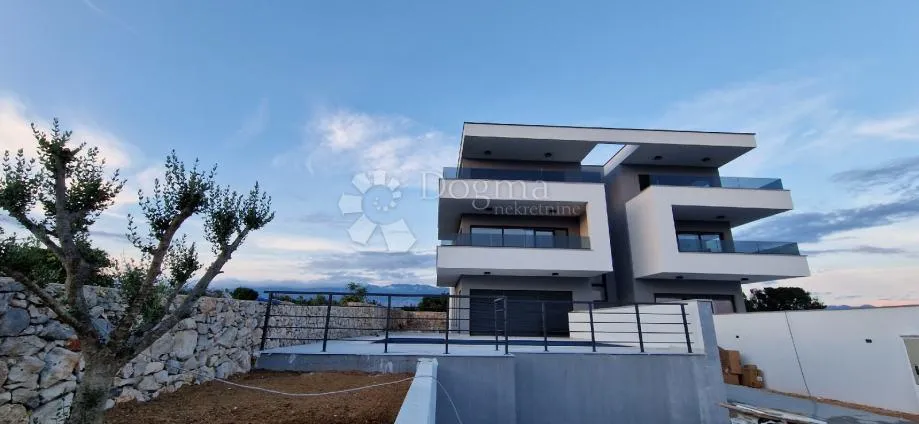 prekrasan apartman sa panoramskim pogledom - slika 4