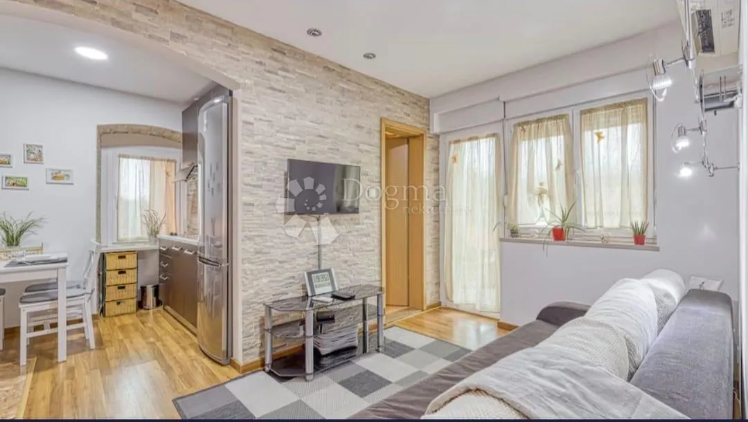 stan sa dva apartmana u matuljima - slika 10