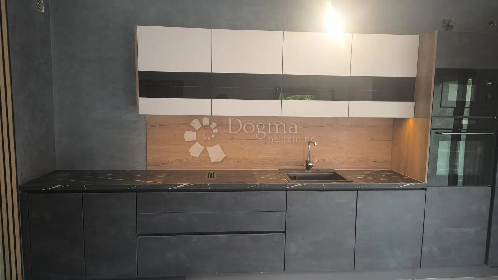 mikulići – stan 75 m² s terasom i izlazom u vrt - slika 9