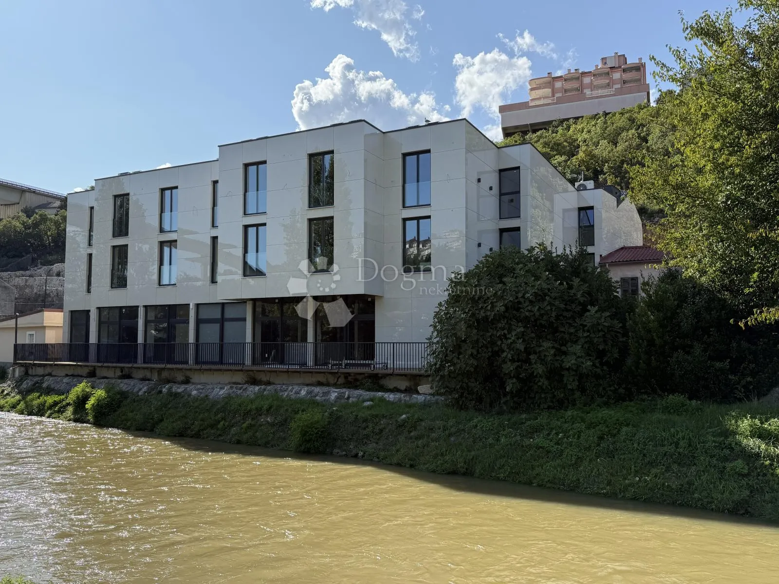 apartman sa bazenom crikvenica u hotelu!!! - slika 3