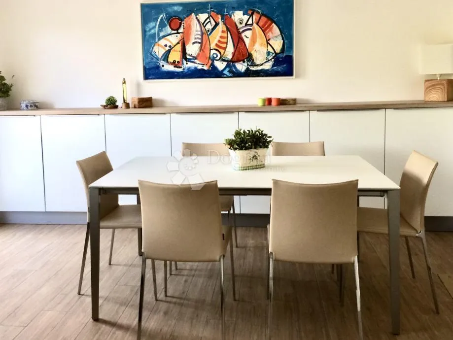 elegantna samostojeća kuća uz more – brodarica, šibenik - slika 3
