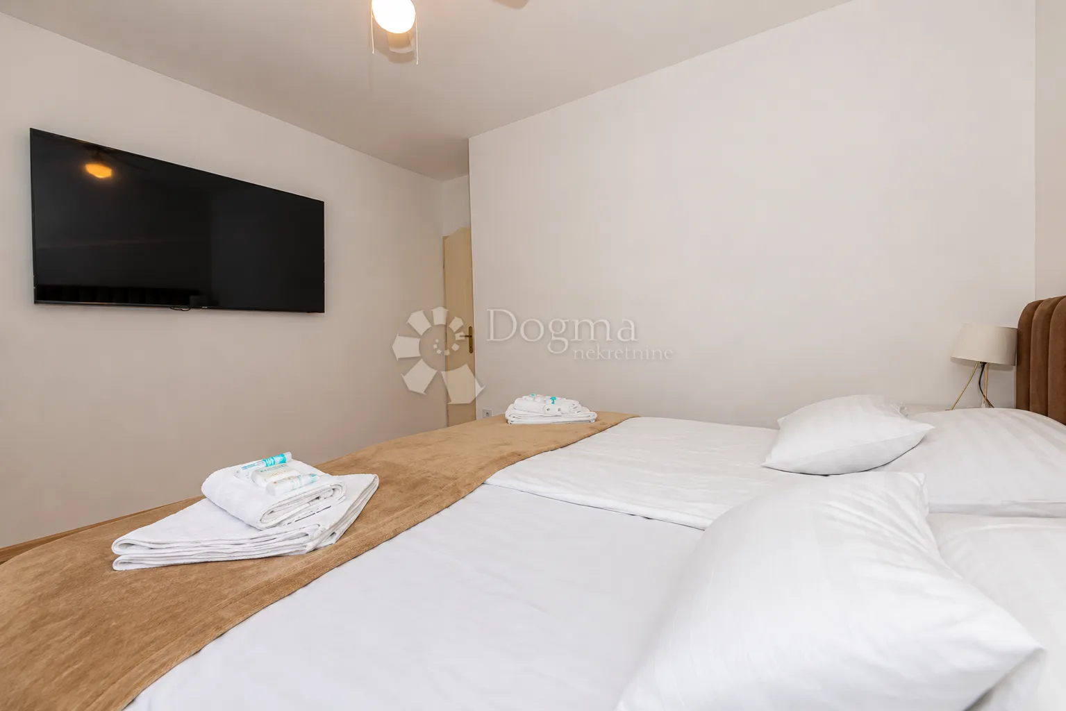 šibenik-penthouse s pogledom na more - slika 17
