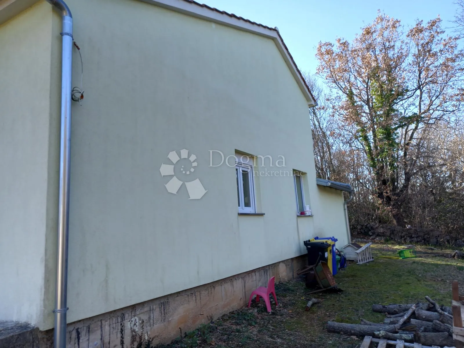 zemljište na cesti za valbisku - slika 9