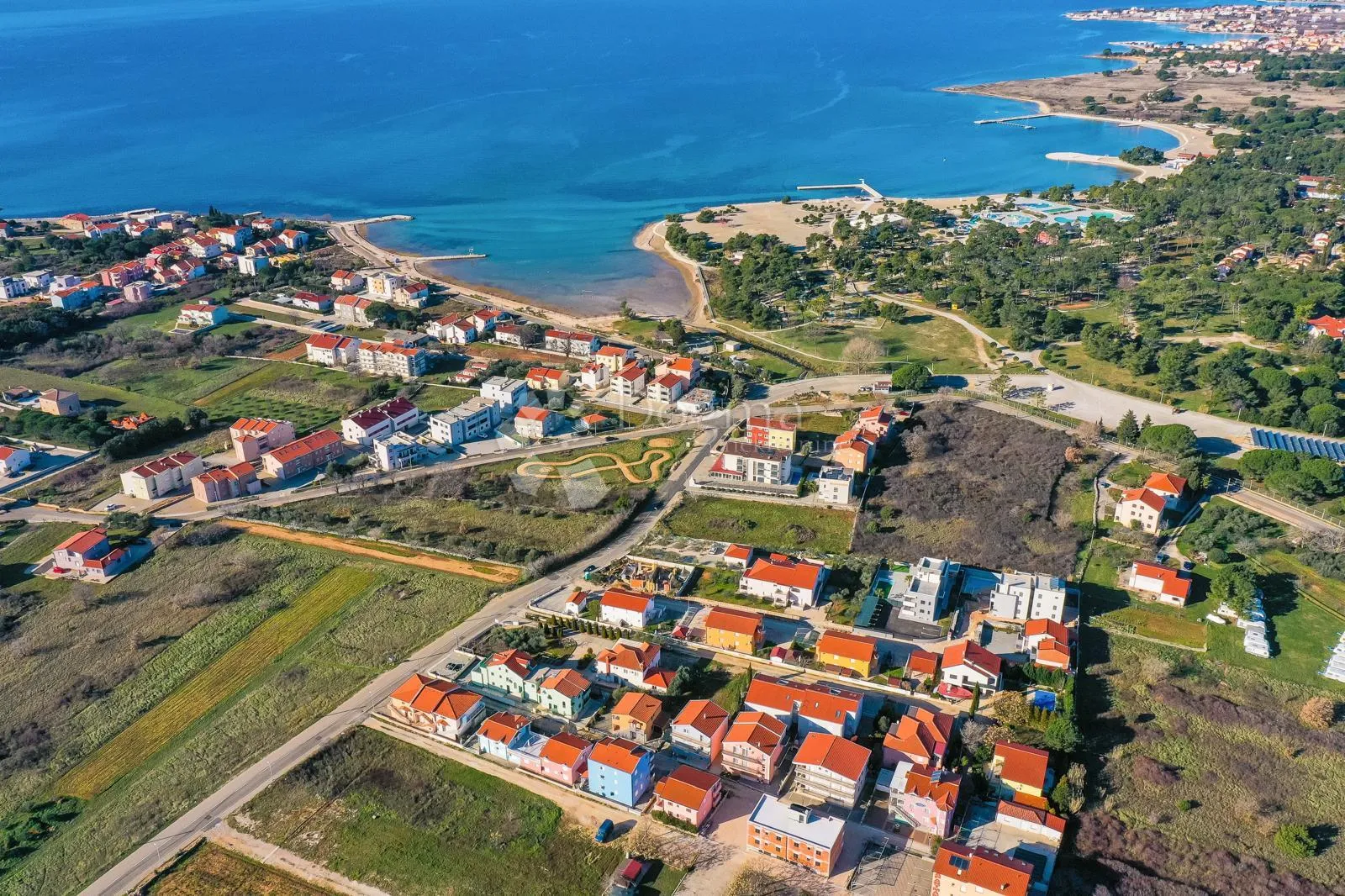 dvoetažni apartman 250 mod mora u zatonu - slika 14