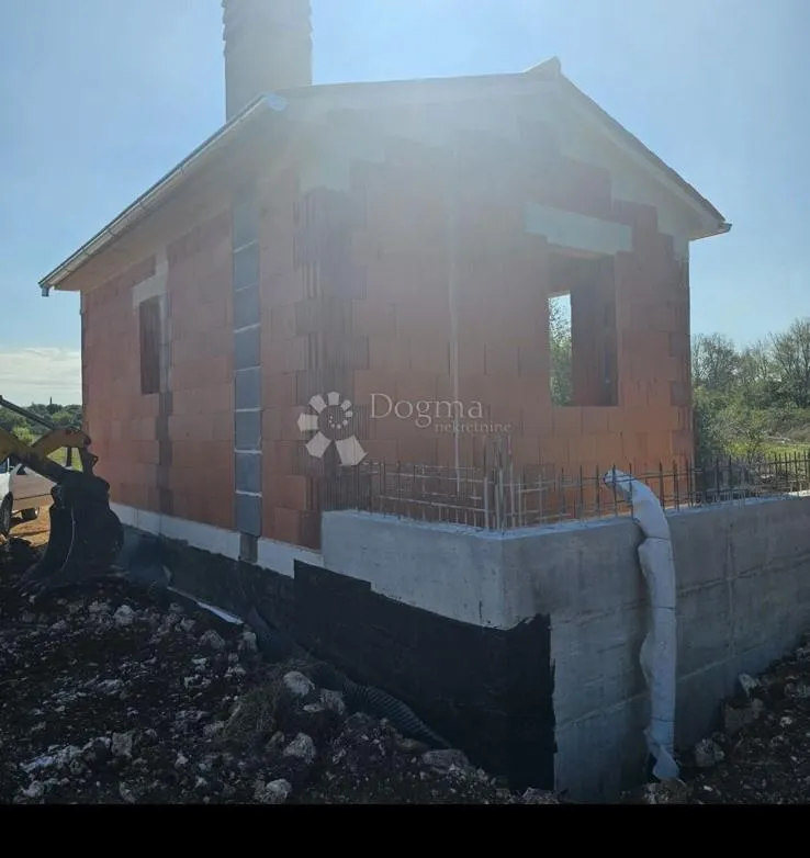 respektabilna površina - slika 19