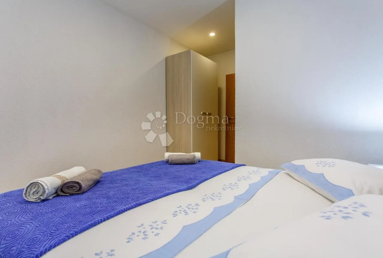 samo u dogmi! hvar, 10m od plaže, prekrasna kuća sa 4 apartmana - slika 26