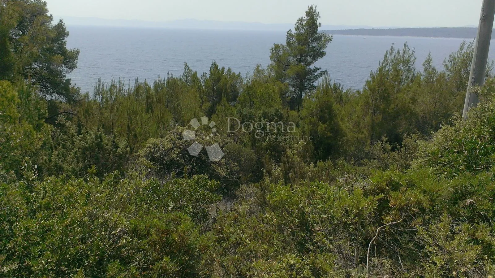 građevinsko zemljište hvar - slika 1