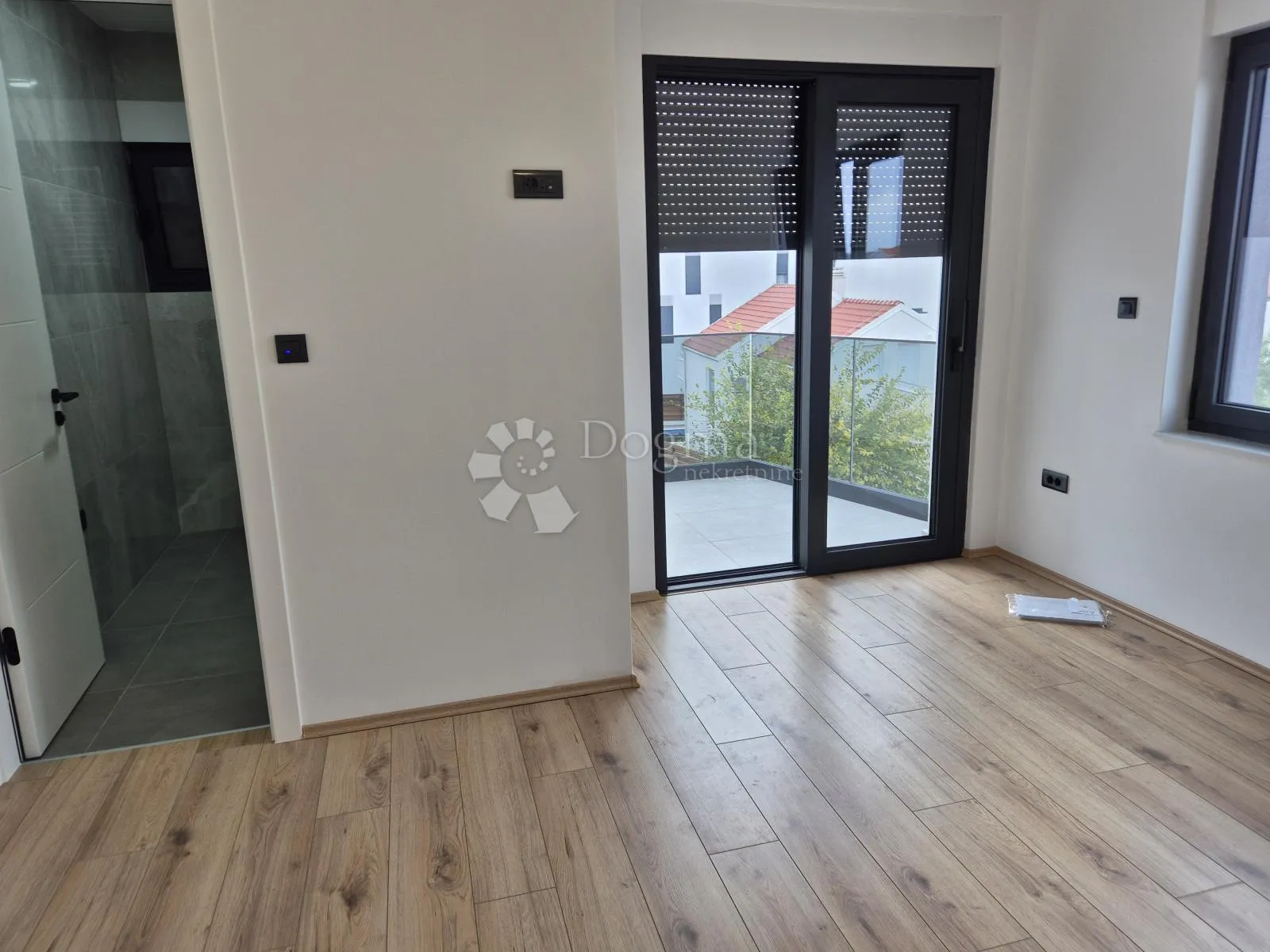 brodarica - novogradnja - moderan trosoban stan sa pogledom na more s3 - slika 16