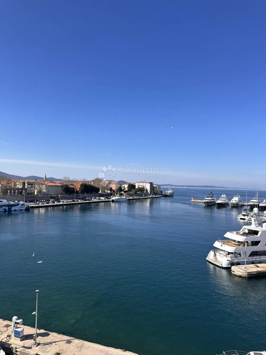 stan u centru zadra 41 m2 - slika 3