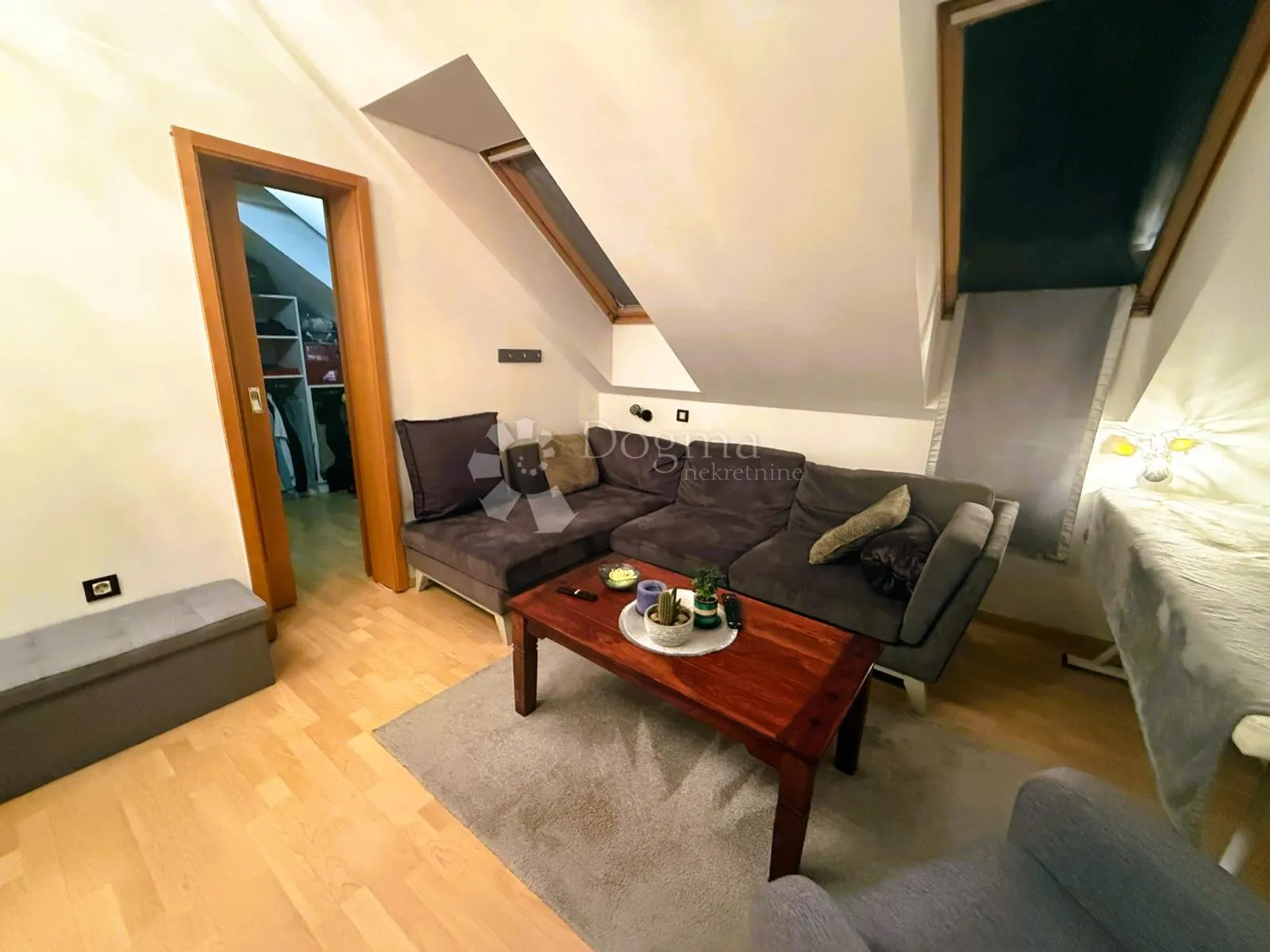 top prilika po sniženoj cijeni - cijeli kat, 145 m², privatni ulaz i parking - slika 15