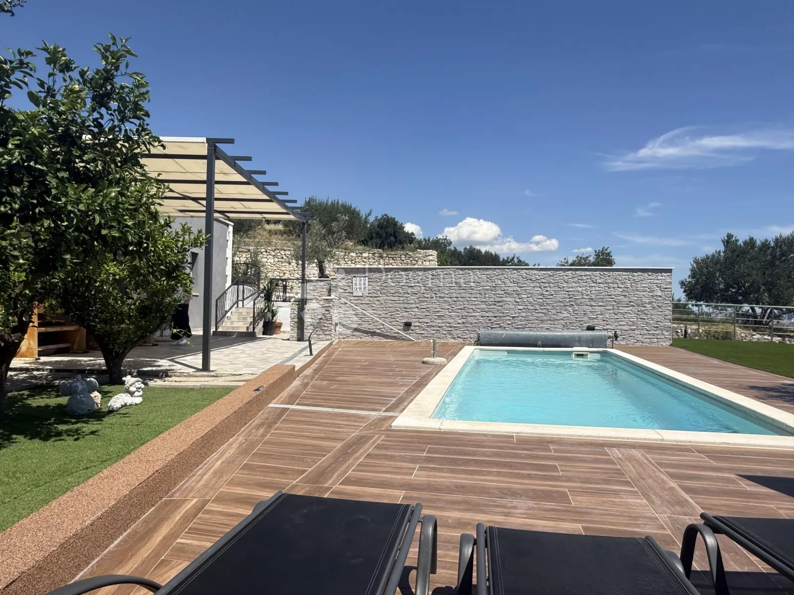 kaštela - vila s bazenom i panoramskim pogledom na more - slika 10