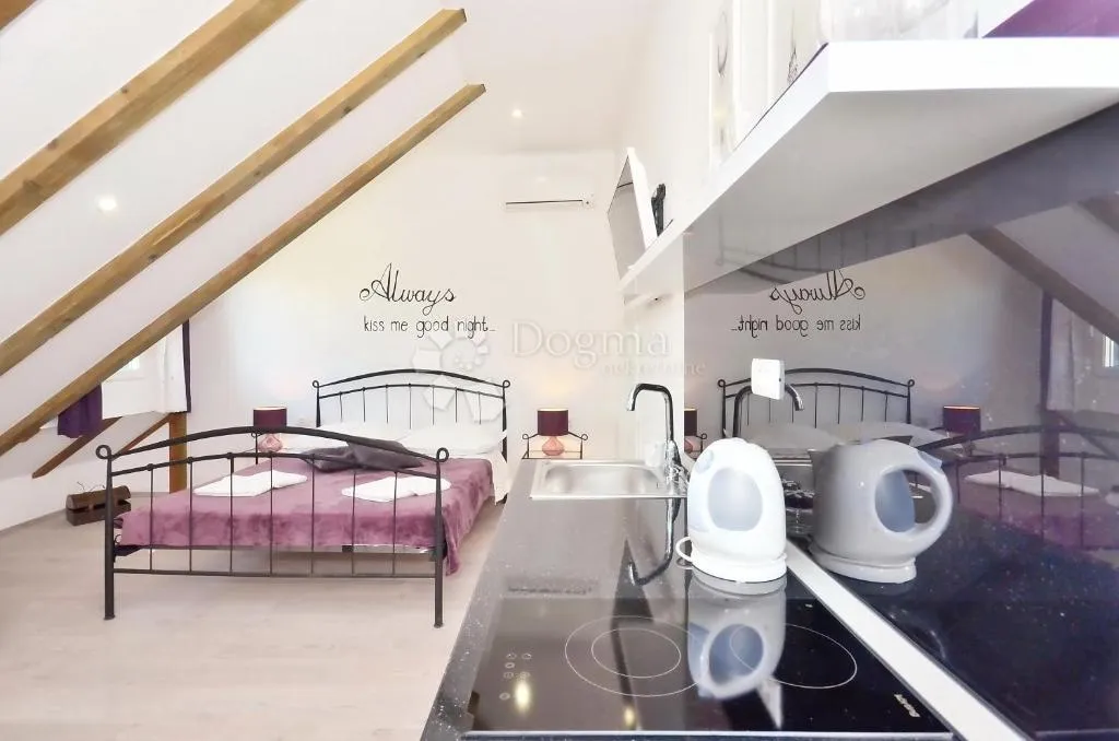 atraktivan stan s dva apartmana iza hnk-a - slika 6