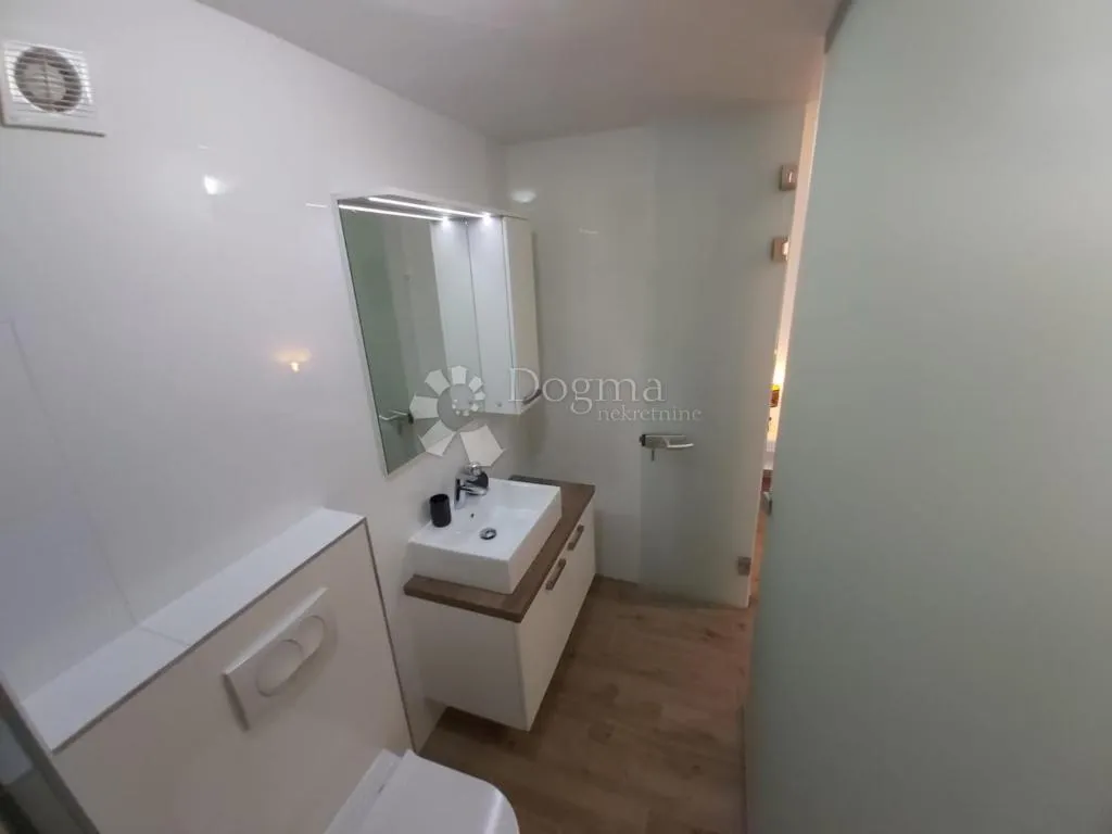prodaje se kuća na zadarskom području - idealna investicija za turistički najam - slika 32