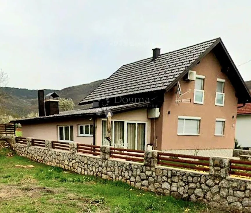 odlična kuća u otočcu - slika 12