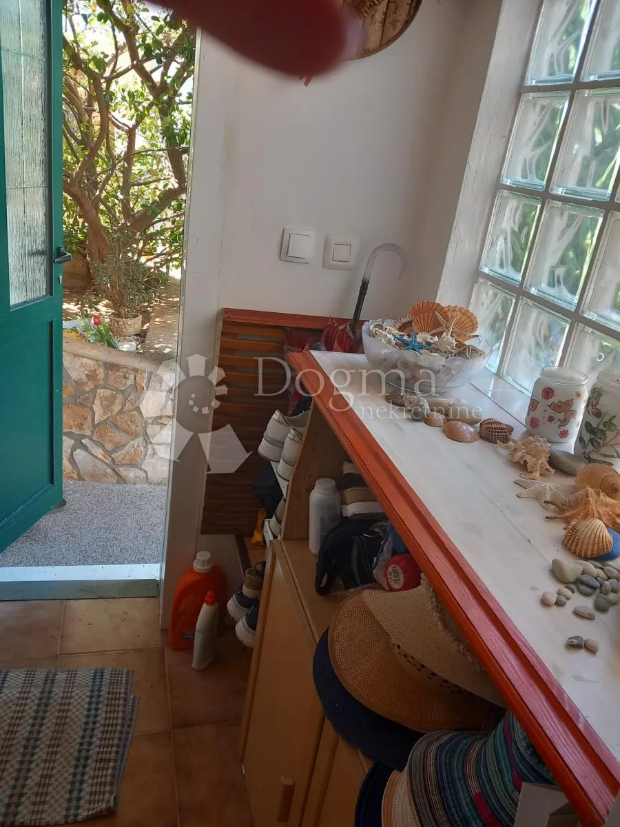 mali lošinj kuća drugi red do mora - slika 9