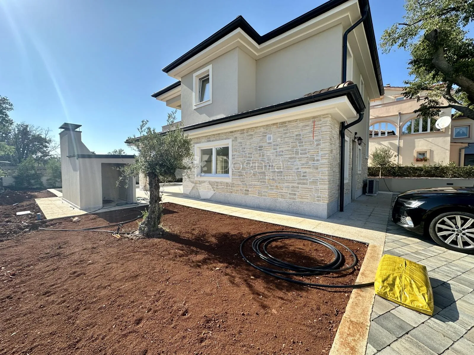 kamen villa u mirnom okruženju otoka krka - slika 4