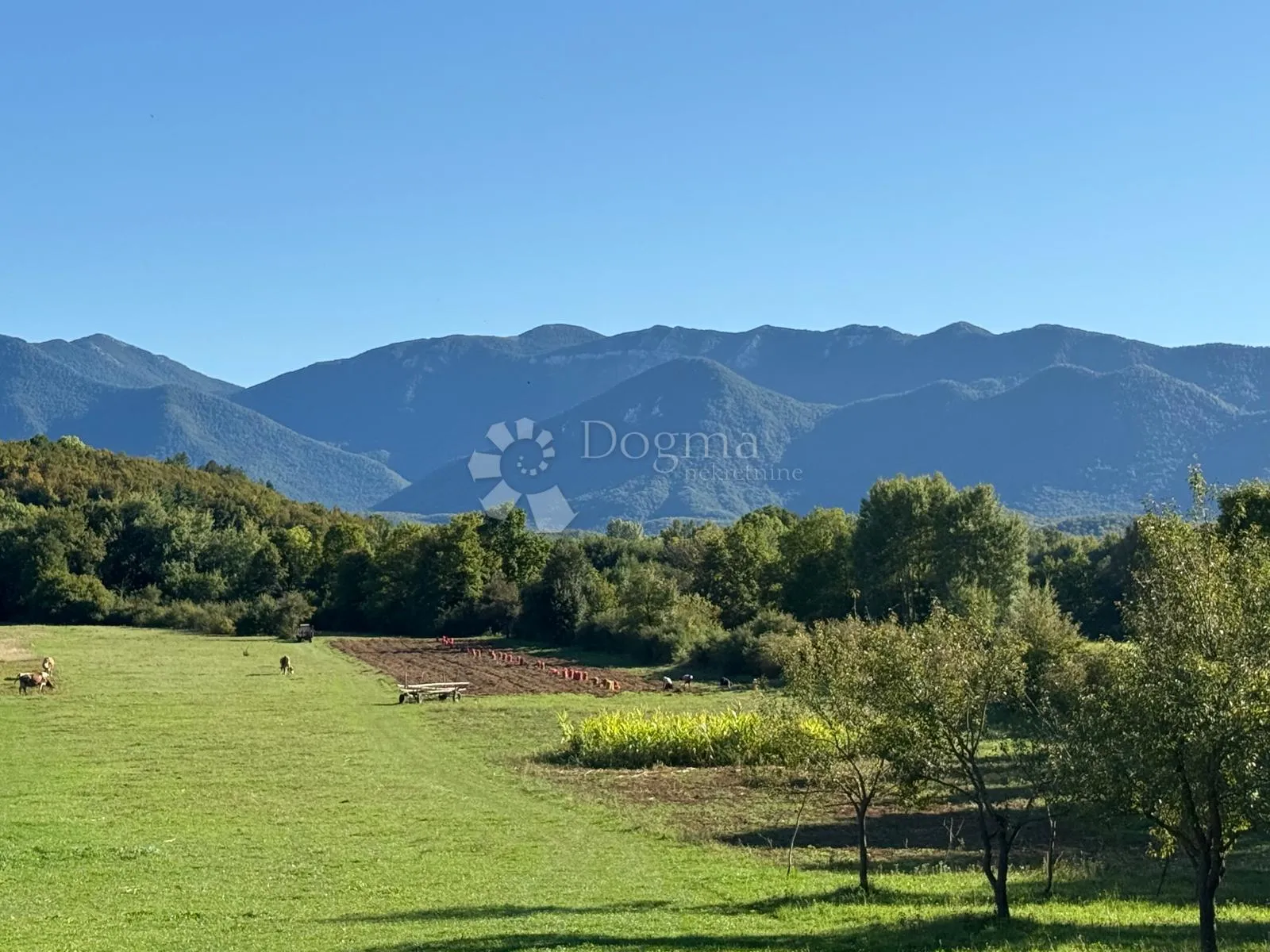 građevinsko zemljište sa pogledom na velebit podoštra gospić - slika 2