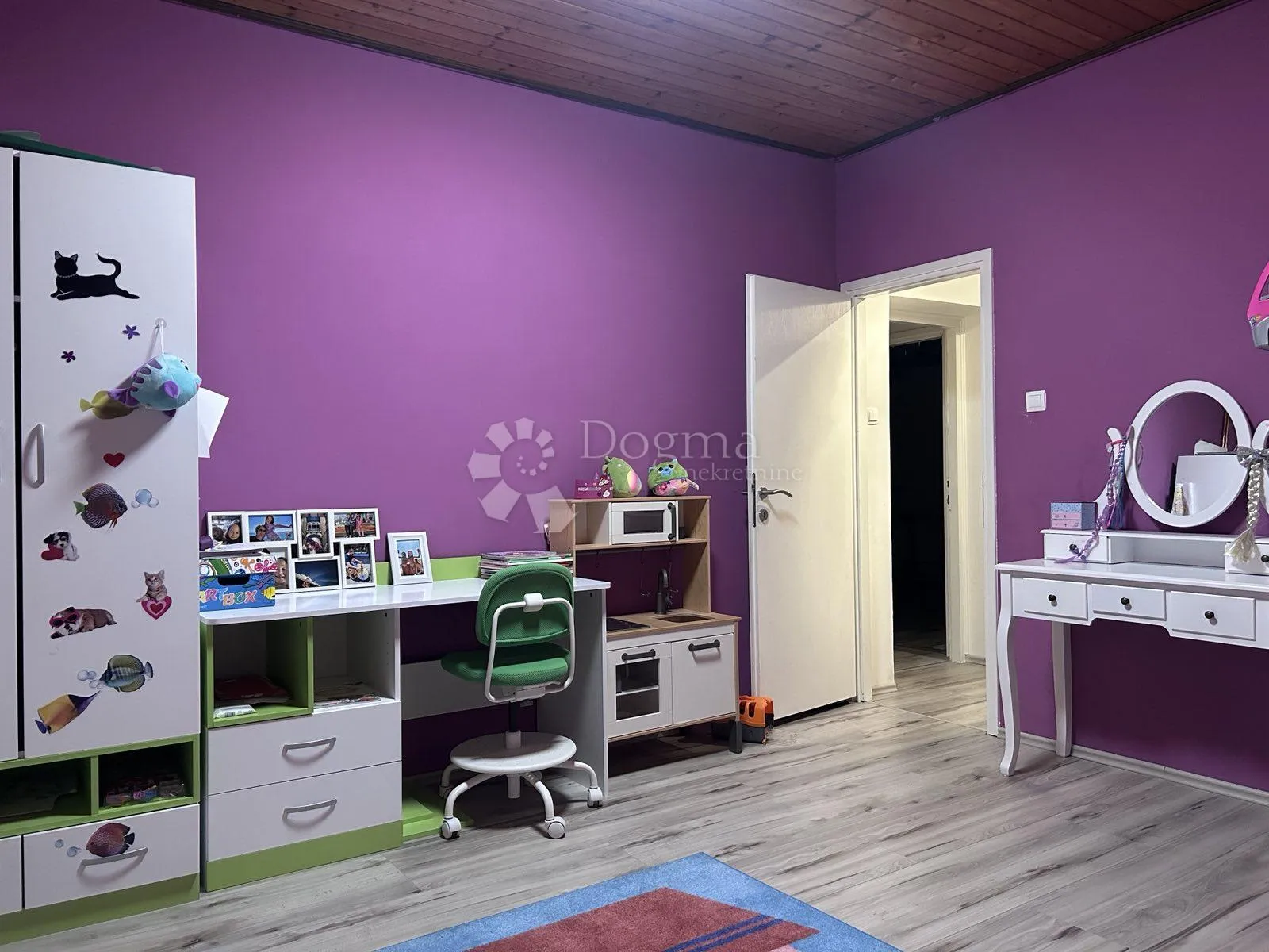 prilika! prekrasna kuća na odličnoj lokaciji - slika 11