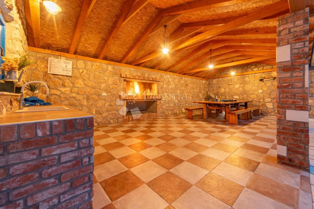 predivna mediteranska vila s bazenom na otoku pašmanu - slika 3
