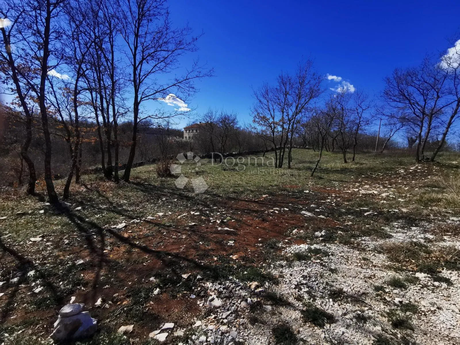 građevinsko zemljište na mirnoj lokaciji - slika 2