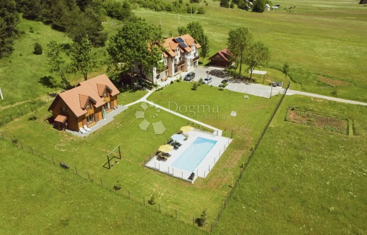 resort u srcu like nadomak plitvica - uhodan posao !!! - slika 57