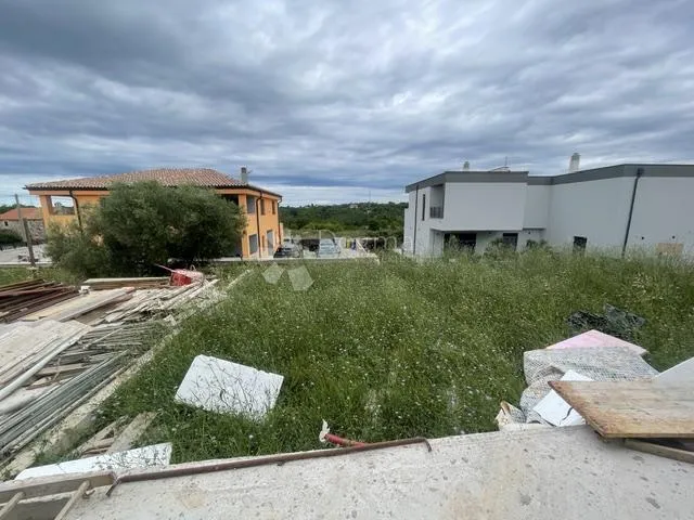 umag, predivan apartman s okućnicom - slika 4