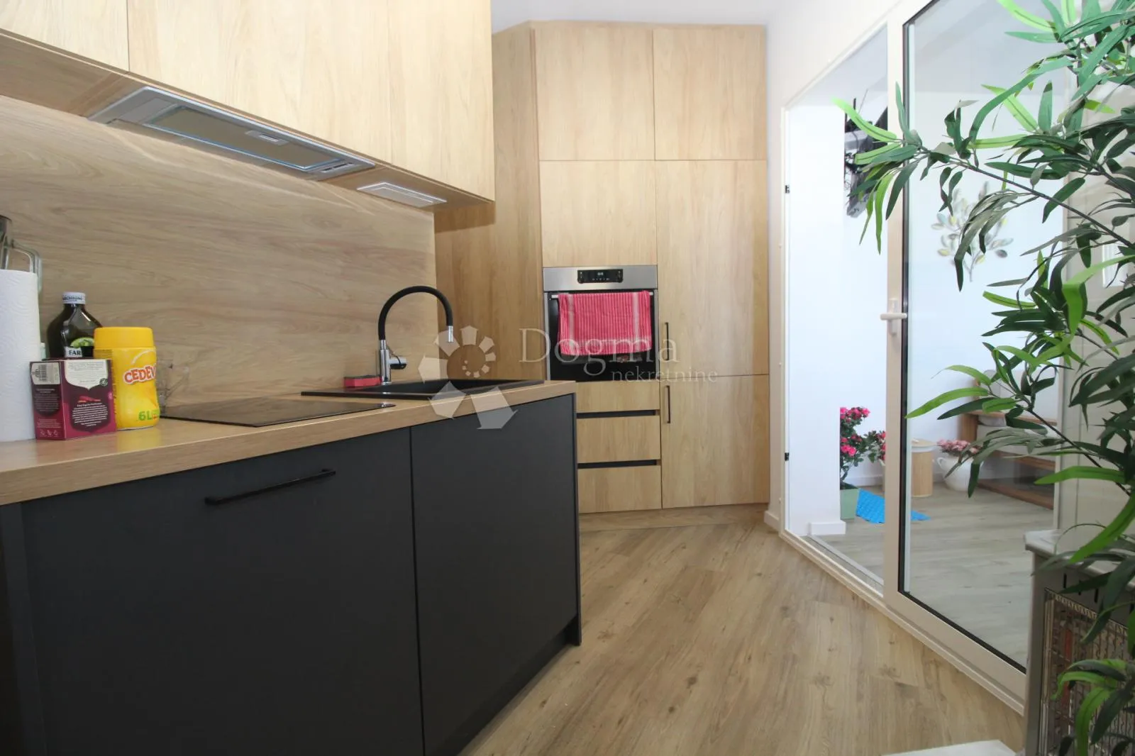 crikvenica dva apartmana - slika 8