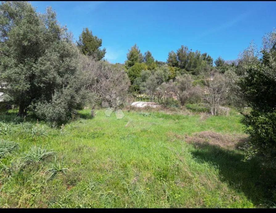 građevinsko zemljište sa idejnim projektom i pogledom na more - slika 9