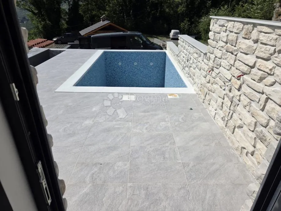 bribir, kamena kuća sa bazenom - slika 2